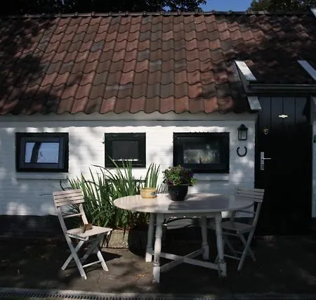 Bed & Breakfast De Lindehoek