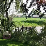 De Lindehoek Bed & Breakfast *