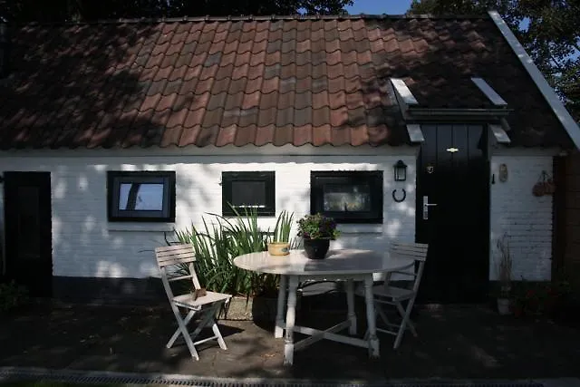 Bed & Breakfast De Lindehoek